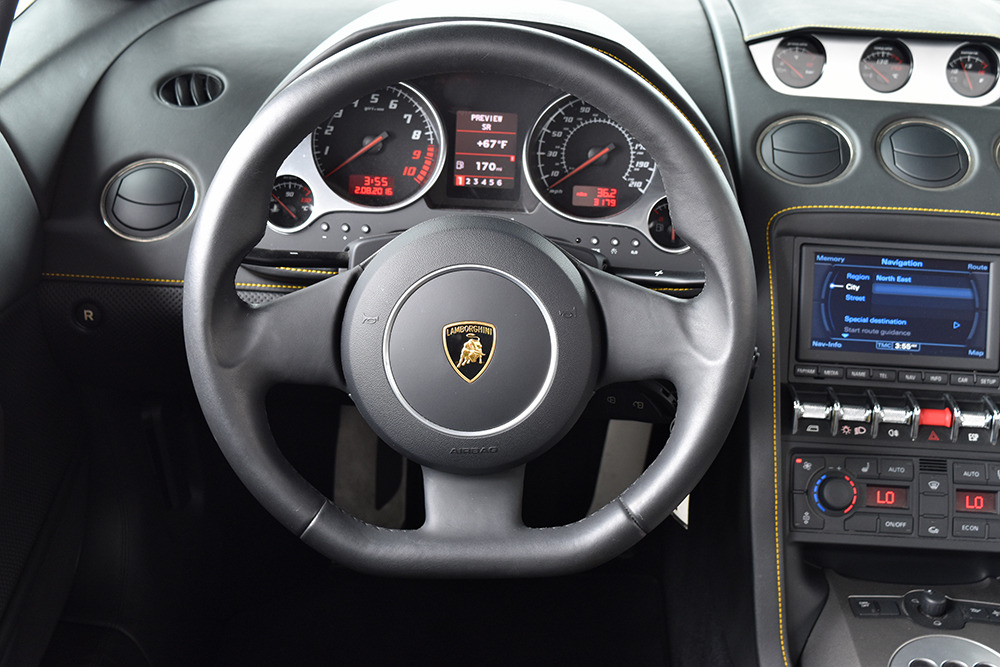 2010 Lamborghini Gallardo Image 17
