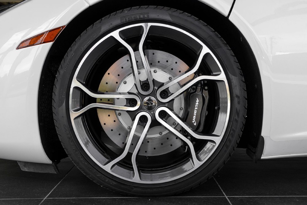 2014 McLaren MP4-12C Spider Image 4