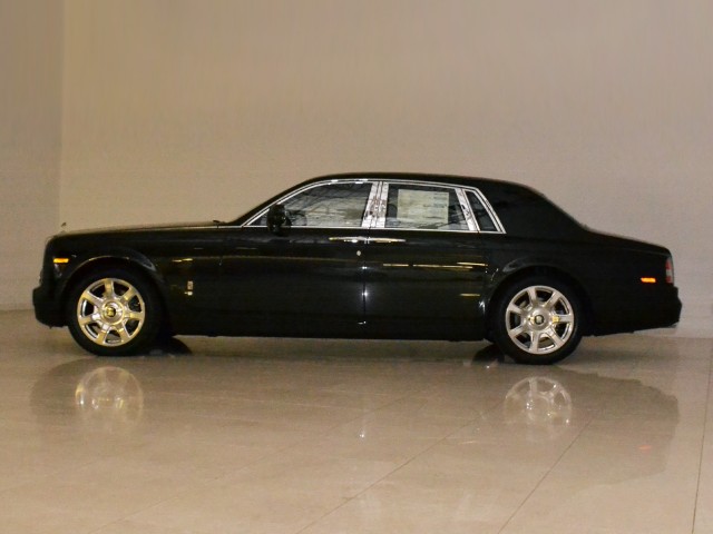 2011 Rolls-Royce Phantom Image 11