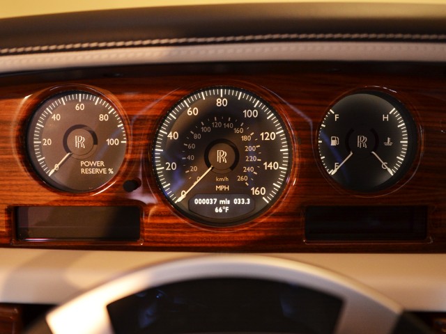 2011 Rolls-Royce Phantom Image 12
