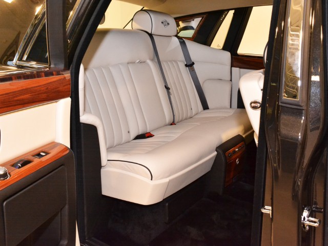 2011 Rolls-Royce Phantom Image 21