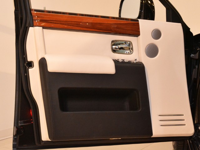 2011 Rolls-Royce Phantom Image 23