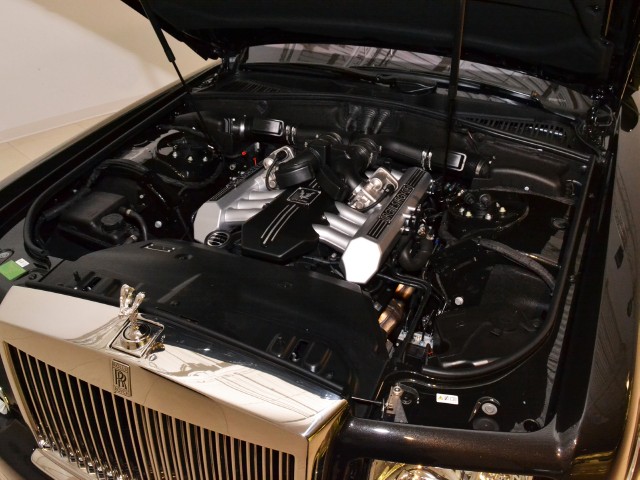 2011 Rolls-Royce Phantom Image 27