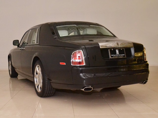 2011 Rolls-Royce Phantom Image 8