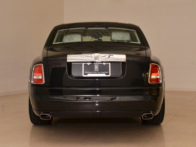 2011 Rolls-Royce Phantom Image 9