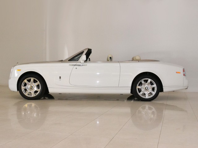 2011 Rolls-Royce Phantom Drophead Coupe Image 12