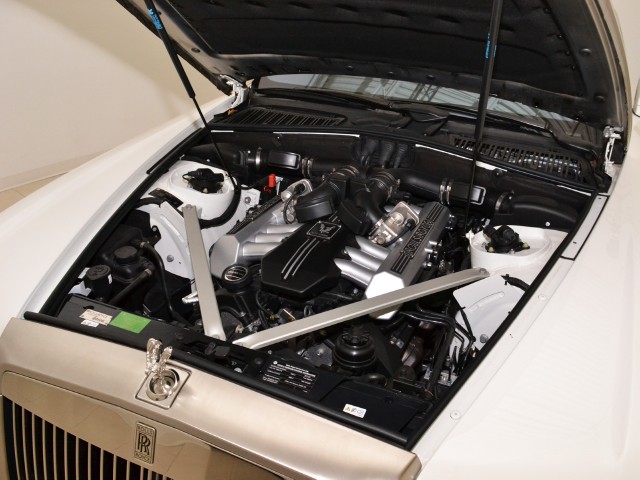 2011 Rolls-Royce Phantom Drophead Coupe Image 28