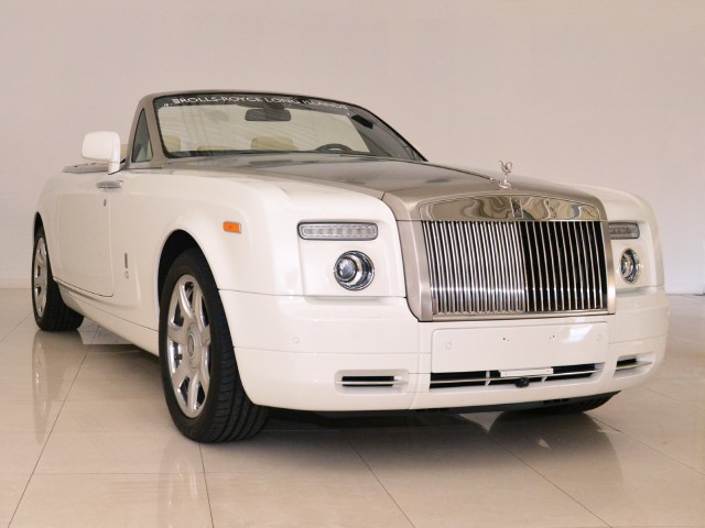 2011 Rolls-Royce Phantom Drophead Coupe Image 8