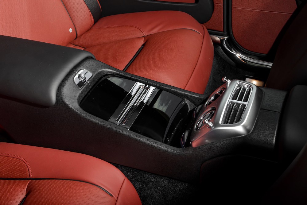 2015 Rolls-Royce Wraith Image 13