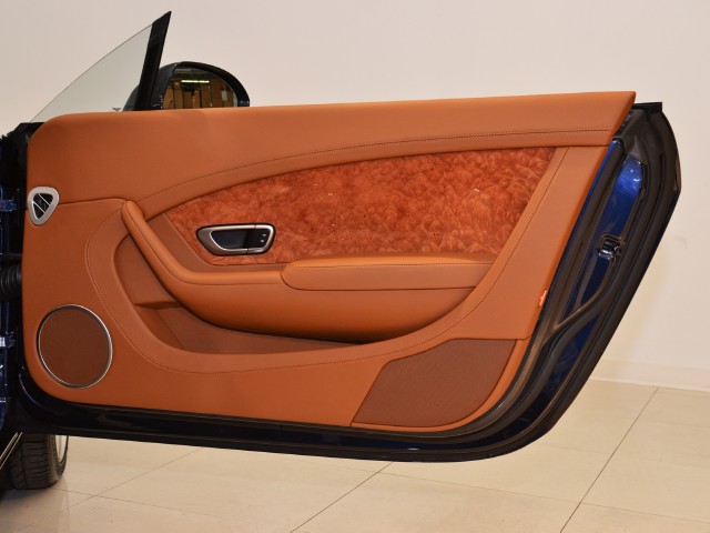 2012 Bentley Continental GT Image 19