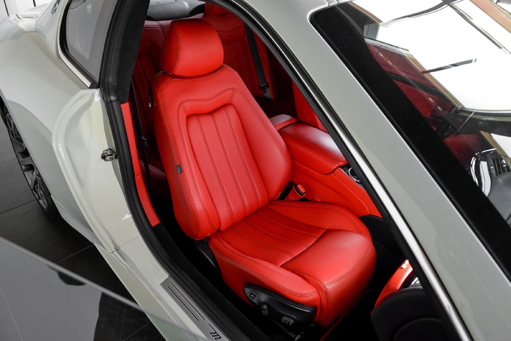 2011 Maserati GranTurismo Image 11