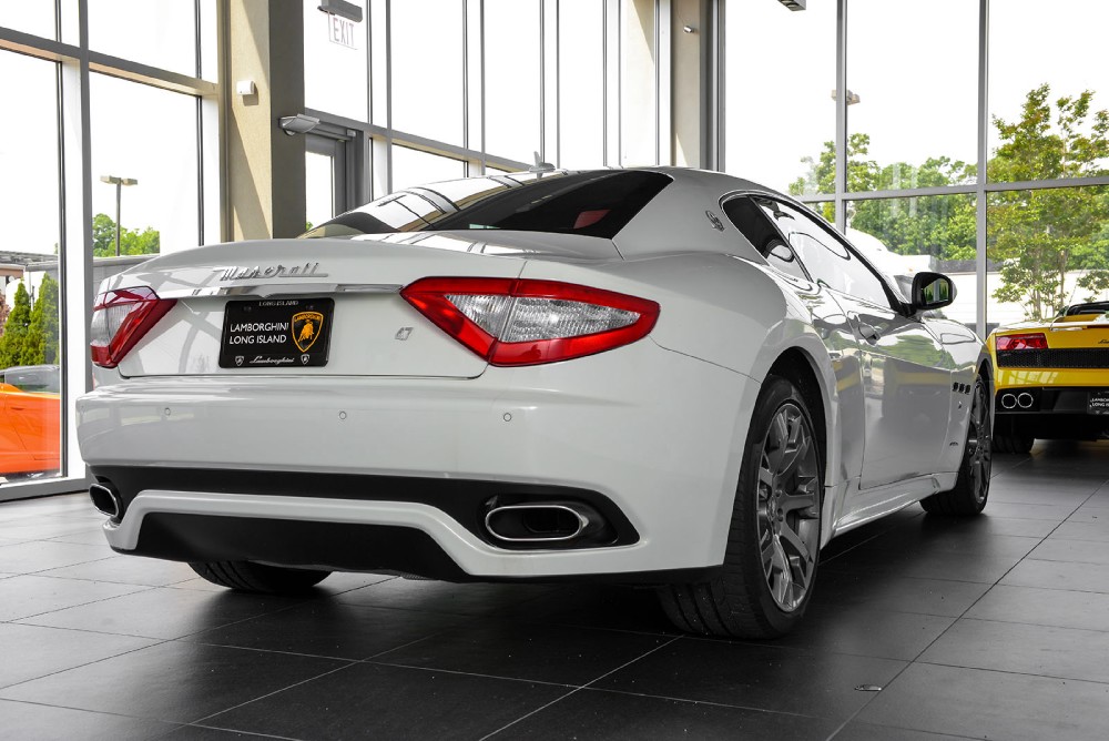 2011 Maserati GranTurismo Image 9