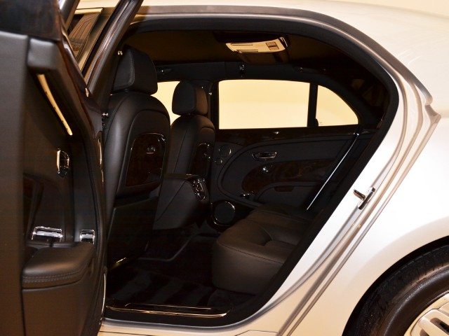 2011 Bentley Mulsanne Image 17