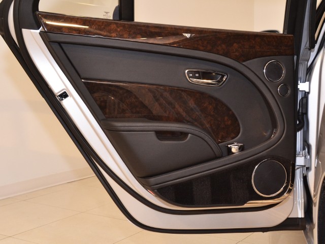 2011 Bentley Mulsanne Image 25