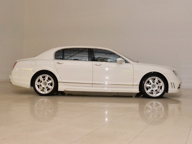 2010 Bentley Continental Flying Spur Image 10