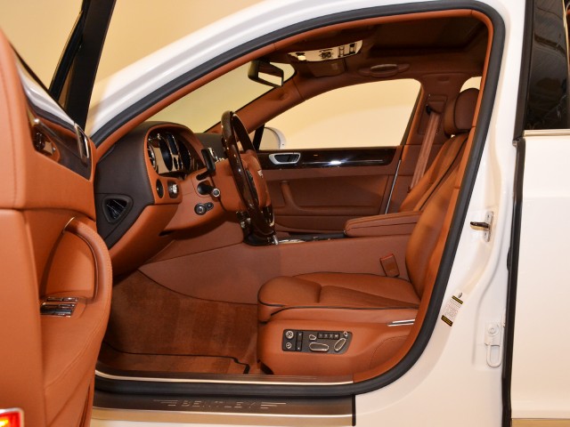 2010 Bentley Continental Flying Spur Image 13