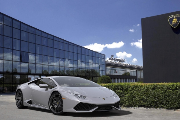 2016 Lamborghini Huracan Image 2