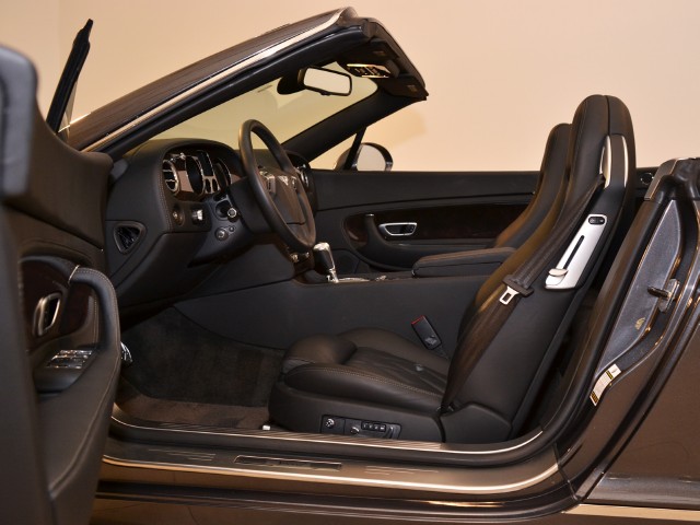 2010 Bentley Continental GT Speed Convertible Image 21