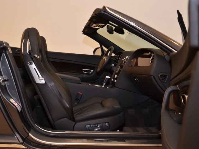 2010 Bentley Continental GT Speed Convertible Image 25