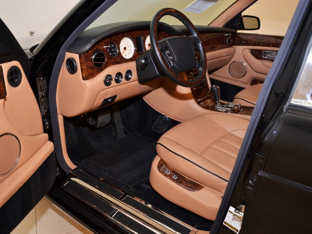 2009 Bentley Arnage Image 3