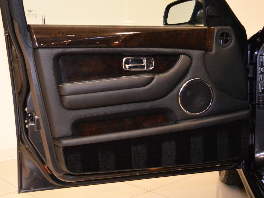 2009 Bentley Arnage Image 23
