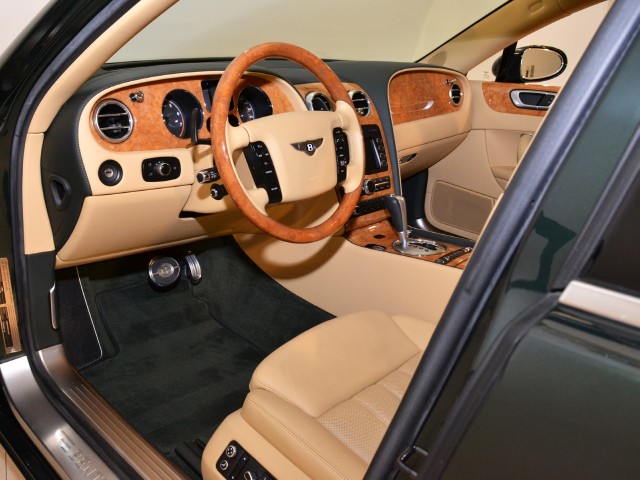 2009 Bentley Continental Flying Spur Image 3