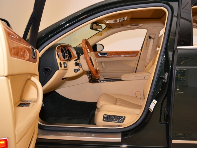 2009 Bentley Continental Flying Spur Image 6