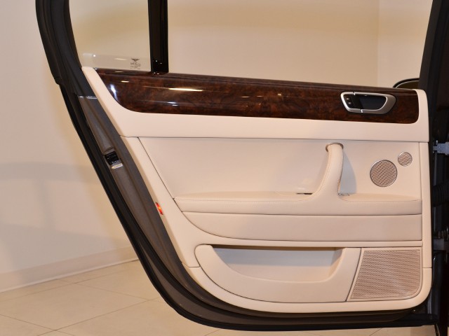 2009 Bentley Continental Flying Spur Image 25