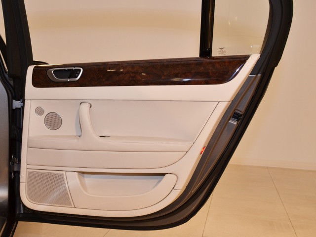 2009 Bentley Continental Flying Spur Image 26
