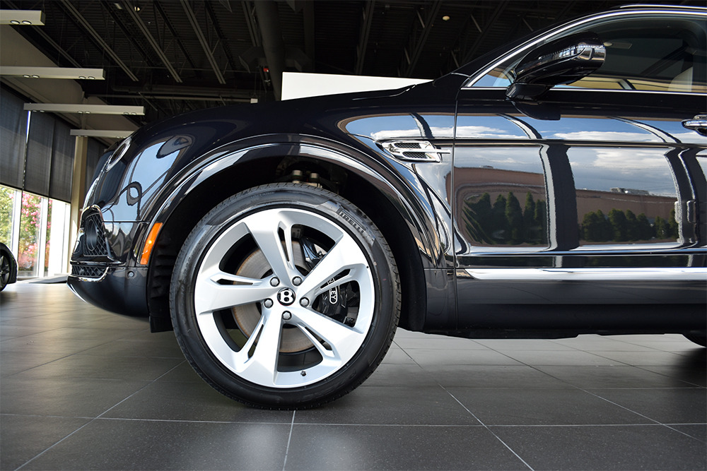 2017 Bentley Bentayga Image 29