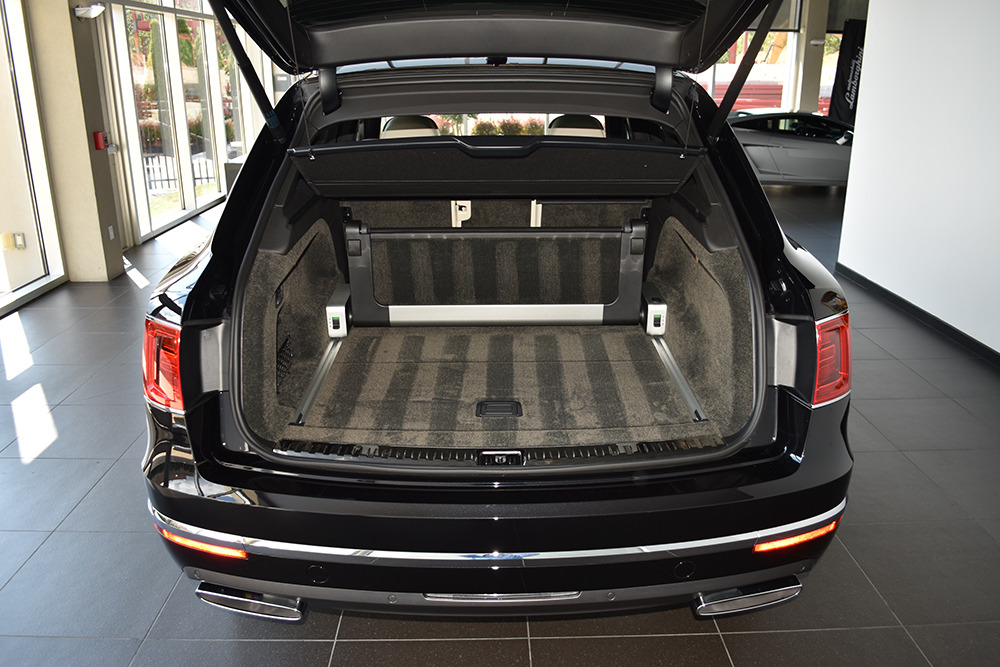 2017 Bentley Bentayga Image 31