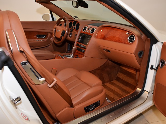 2007 Bentley Continental GT Convertible Image 24