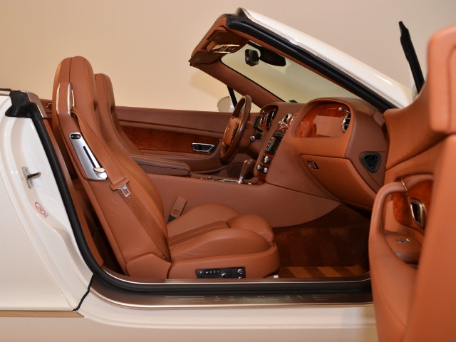 2007 Bentley Continental GT Convertible Image 25
