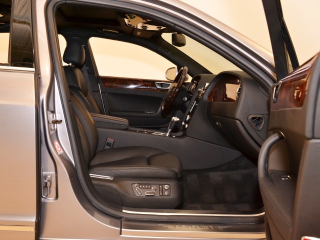 2006 Bentley Continental Flying Spur Image 16