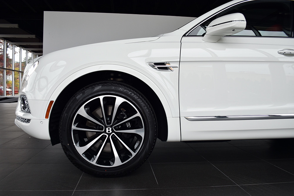 2017 Bentley Bentayga Image 27