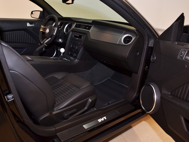 2011 Ford Shelby GT500 Image 16