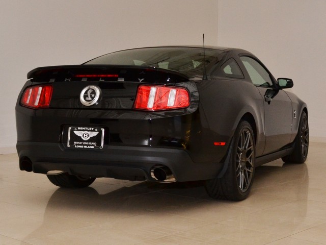 2011 Ford Shelby GT500 Image 2