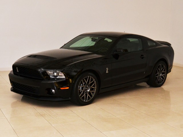 2011 Ford Shelby GT500 Image 1