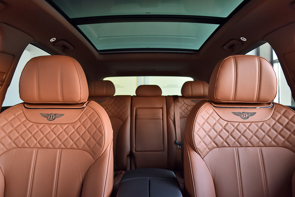 かな2020年5年マナビー前期 Used 2020 Bentley Bentayga V8 Design Series For Sale (Sold
