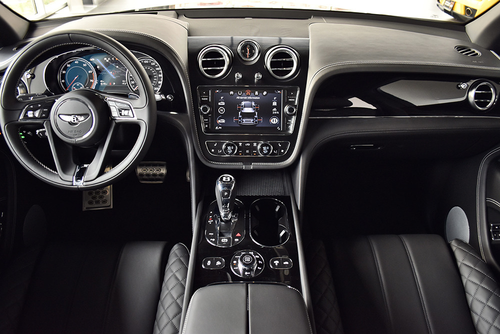 2017 Bentley Bentayga Image 12