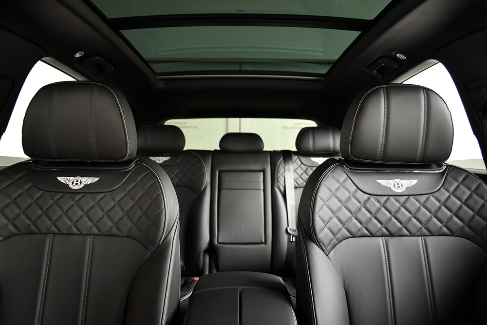 2017 Bentley Bentayga Image 14