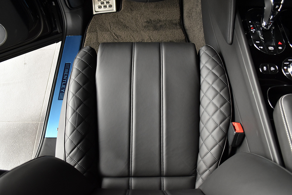 2017 Bentley Bentayga Image 16