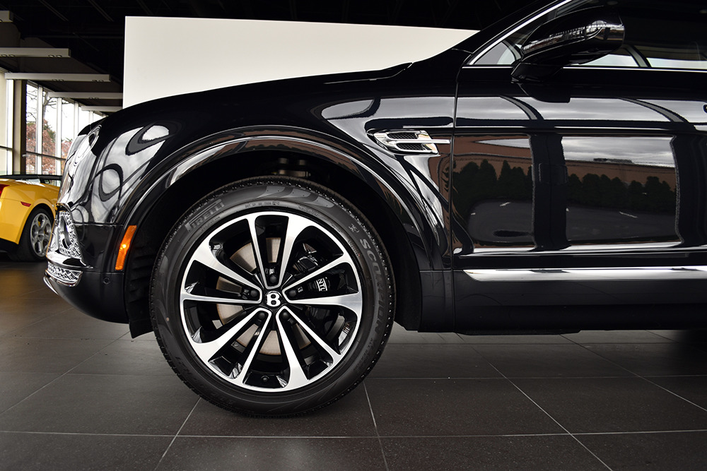 2017 Bentley Bentayga Image 27