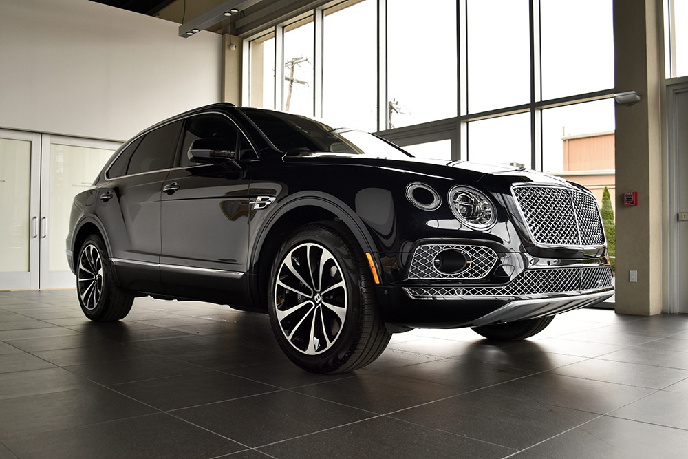 2017 Bentley Bentayga Image 3