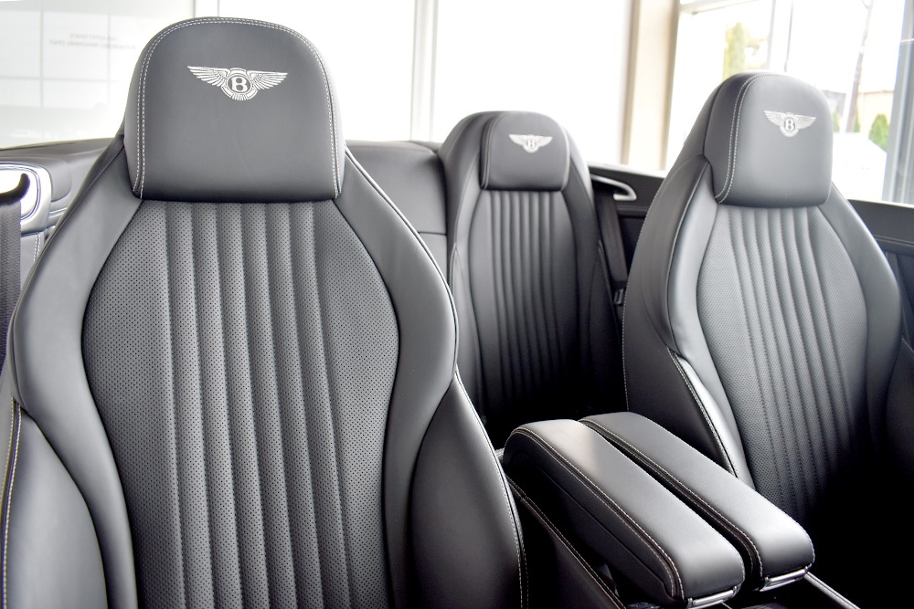 2017 Bentley Continental GT V8 Convertible Image 9