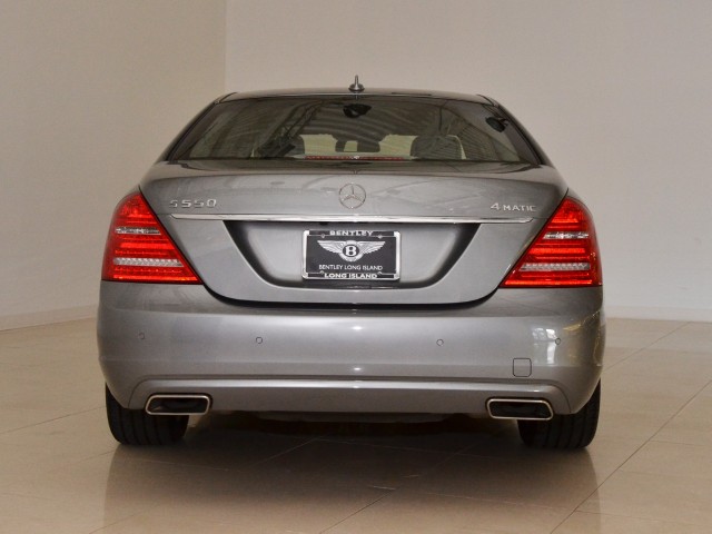 2010 Mercedes-Benz S550 Image 9