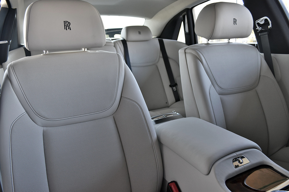 2017 Rolls-Royce Ghost Series II Image 10