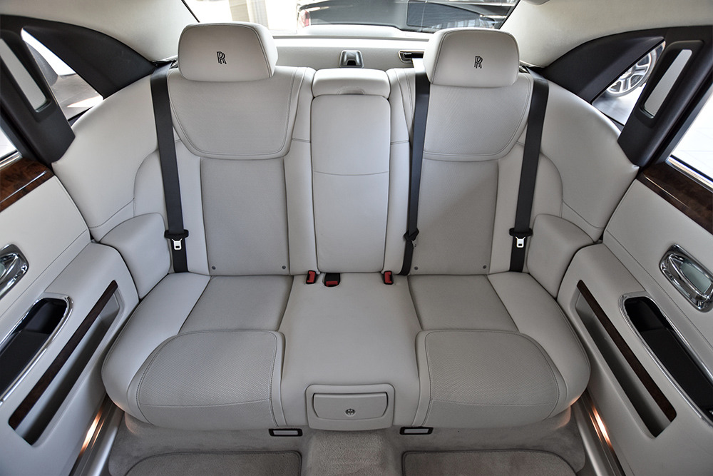 2017 Rolls-Royce Ghost Series II Image 12