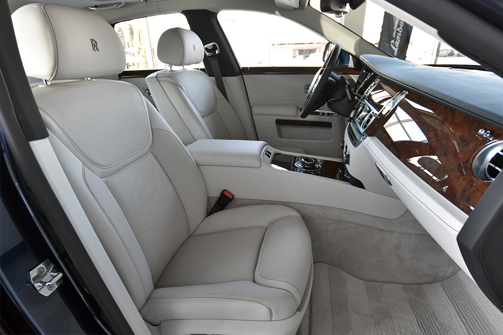2017 Rolls-Royce Ghost Series II Image 3