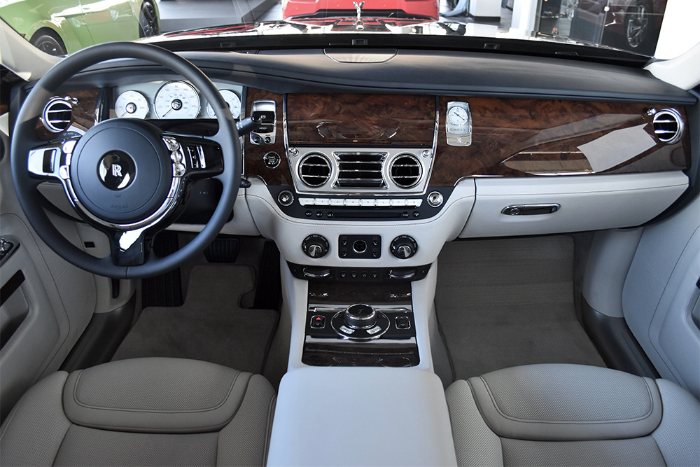 2017 Rolls-Royce Ghost Series II Image 9